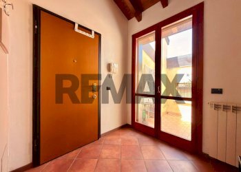 Hall / corridoio - Two-room apartment via Broletto
 
16, Bellinzago Lombardo - photo 7
