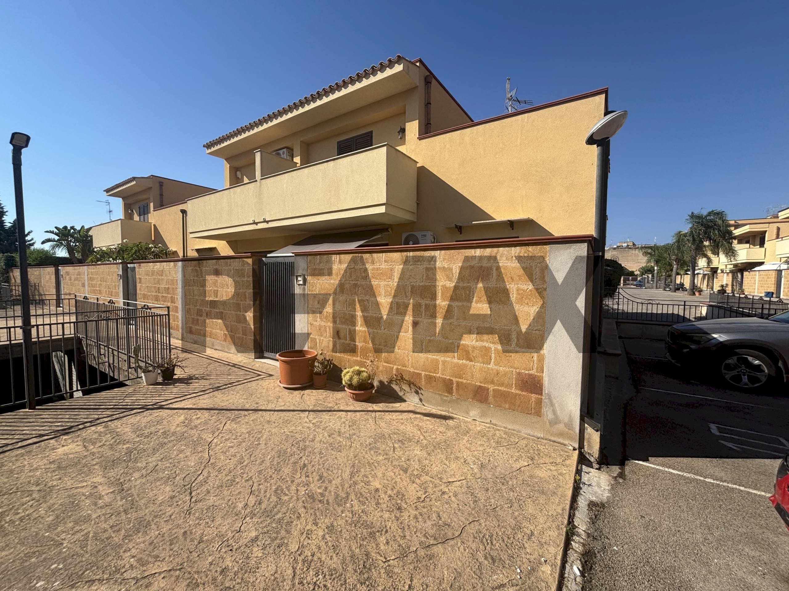 Casa all\'aperto - Villa a Schiera Via Delle Case
6, Cinisi - foto 2