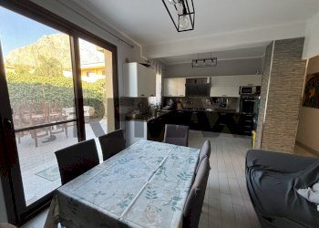 Sala da pranzo - Villa a Schiera Via Delle Case
 
6, Cinisi - foto 9