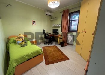 Camera / camera da letto - Villa a Schiera Via Delle Case
 
6, Cinisi - foto 18