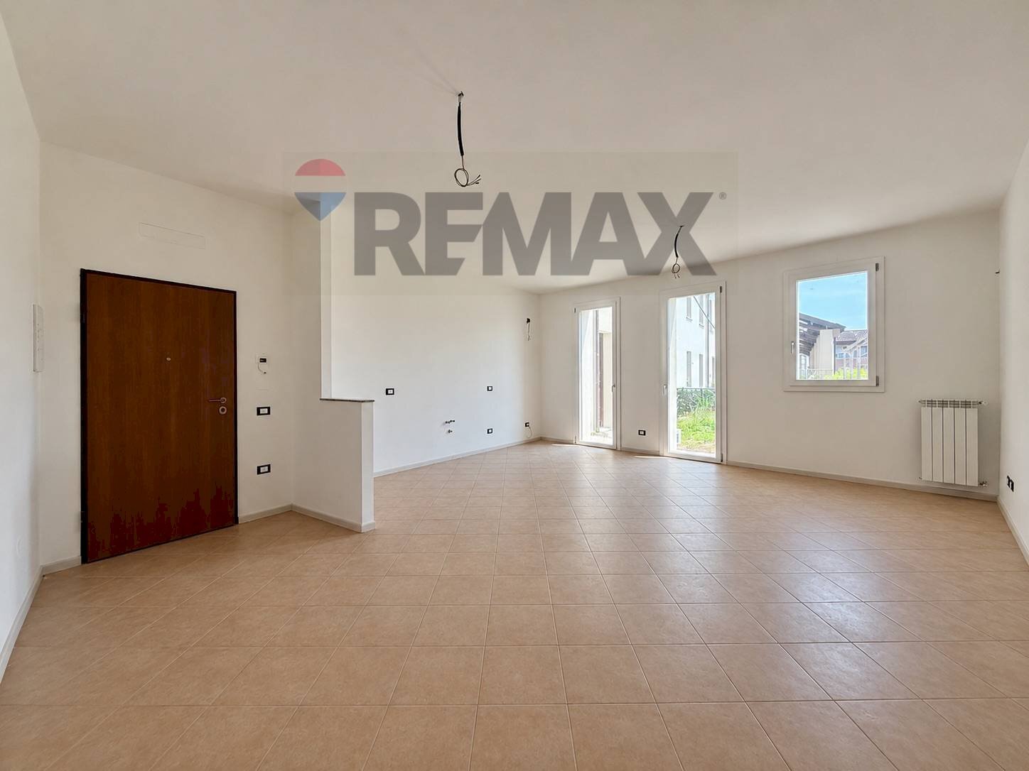 Stanza vuota - Monolocale Via dosso Baroardo
 
31, Castelverde - foto 1