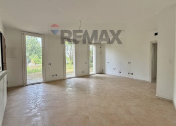 Stanza vuota - Trilocale Via dosso Baroardo
 
31, Castelverde - foto 1