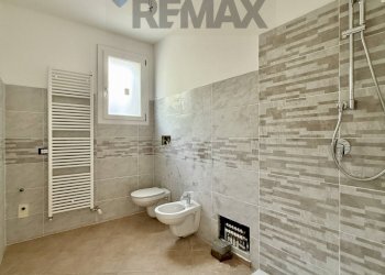 Bagno - Trilocale Via dosso Baroardo
 
31, Castelverde - foto 5
