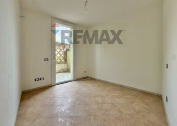 Stanza vuota - Trilocale Via dosso Baroardo
 
31, Castelverde - foto 17