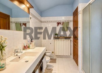 Bagno - Semi-detached house Piazza Libertà
 
5, Paderno Ponchielli - photo 9
