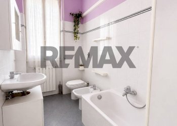 Bagno - Three-room apartment Via Valtoce
 
20, Cremona - photo 11