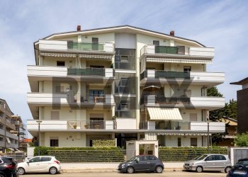Edificio all\'aperto - Trilocale VIA D'ILIO
 
28, San Giovanni Teatino - foto 1