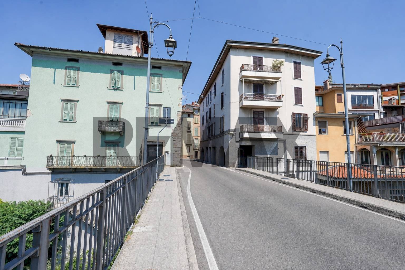 Edificio all\'aperto - Loft Via Vittorio Emanuele
 
2, Ponte San Pietro - foto 1