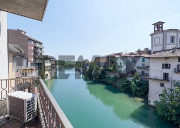 Vista dell\'acqua - Loft Via Vittorio Emanuele
 
2, Ponte San Pietro - foto 13