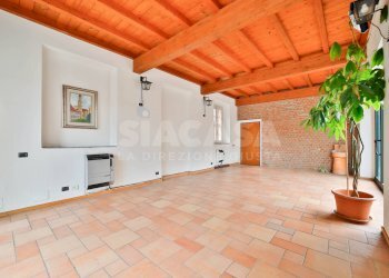 Foto 3 - Negozio Vicolo S. Ambrogio, Ronco Briantino - foto 3