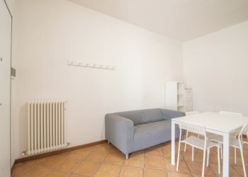 sala - Three-room apartment Via Alberoni
111, Piacenza - photo 2