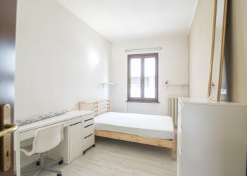 camera - Three-room apartment Via Alberoni
111, Piacenza - photo 6