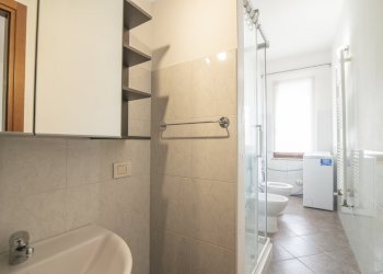 bagno - Three-room apartment Via Alberoni
111, Piacenza - photo 18