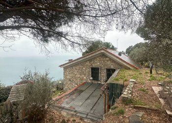 Foto 32 - Villa Via Costa Di Cantalupo
 
21, Genova - photo 32