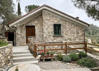 Foto 2 - Villa Via Costa Di Cantalupo
 
21, Genova - photo 2