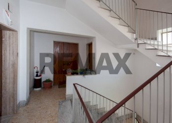 Scale - Apartment via Fosse Ardeatine
 
14, Frosinone - photo 5