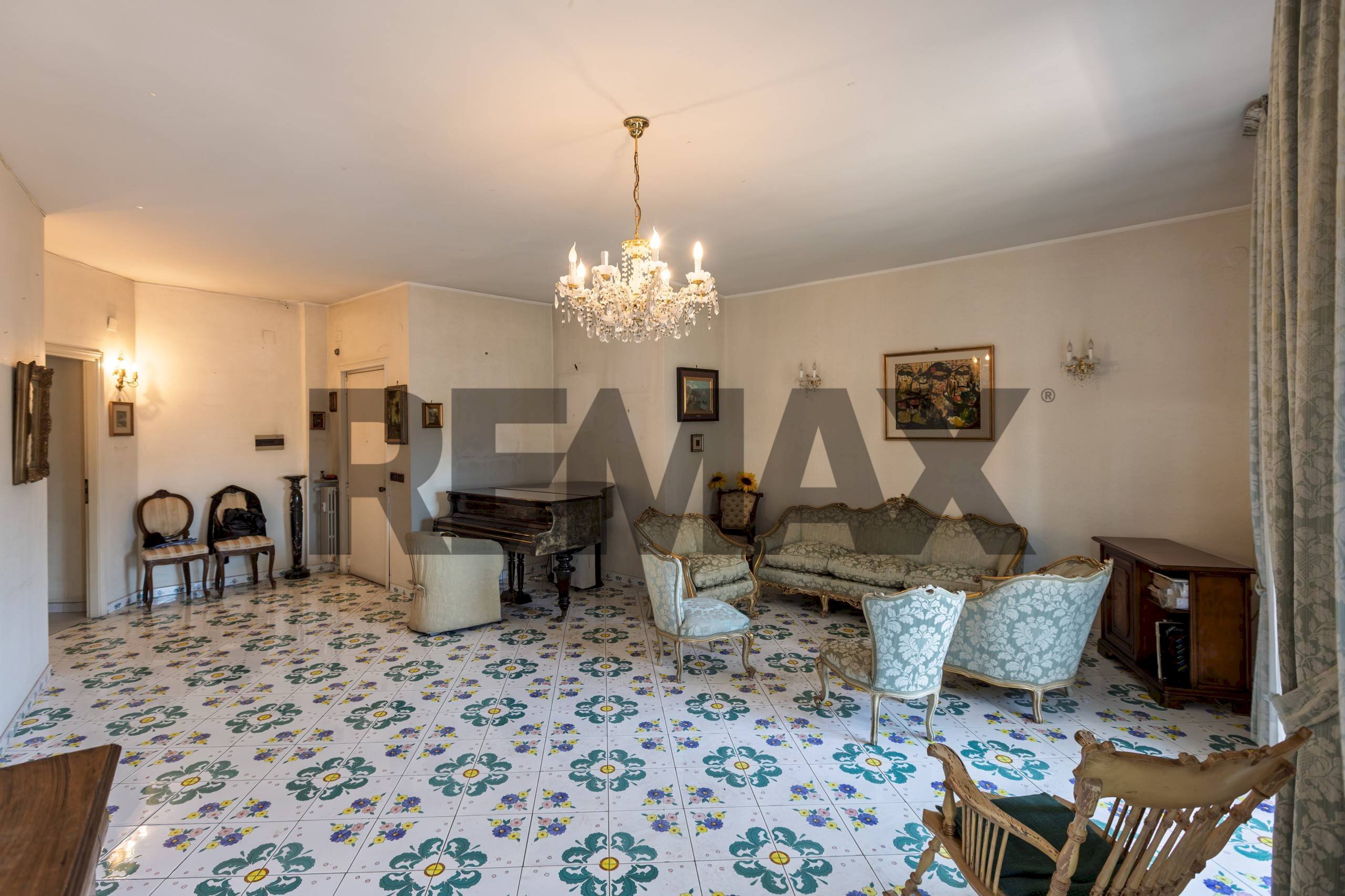Soggiorno - Appartamento via San Domenico
38, Napoli - foto 2