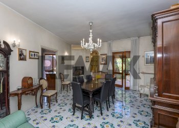Sala da pranzo - Appartamento via San Domenico
38, Napoli - foto 9