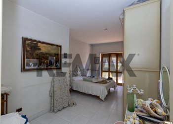 Camera / camera da letto - Appartamento via San Domenico
38, Napoli - foto 19