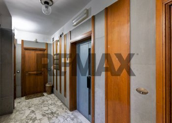 Hall / corridoio - Appartamento via San Domenico
38, Napoli - foto 32