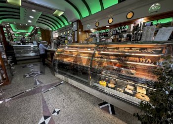 Palestra - Cafeteria - Cold Bar Via Pasquale Rossi
 
142, Cosenza - photo 2
