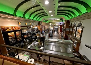 Cucina - Cafeteria - Cold Bar Via Pasquale Rossi
 
142, Cosenza - photo 6