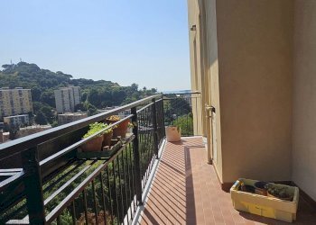 Four-room apartment VIA GASPARE MURTOLA 88, Genova (neighborhood Prà) - photo 2