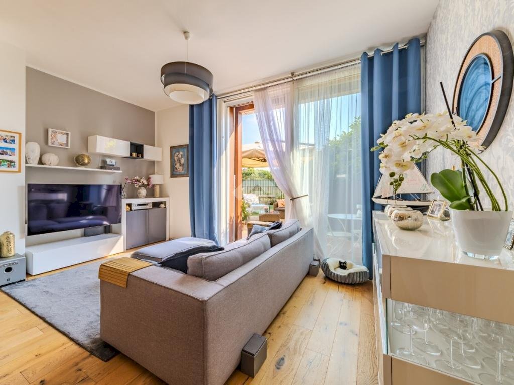 Four-room apartment Viale Giovanni Suzzani, Milano (neighborhood Bicocca) - photo 2