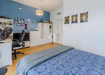 Four-room apartment Viale Giovanni Suzzani, Milano (neighborhood Bicocca) - photo 14