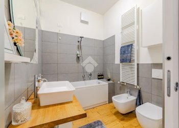 Four-room apartment Viale Giovanni Suzzani, Milano (neighborhood Bicocca) - photo 15