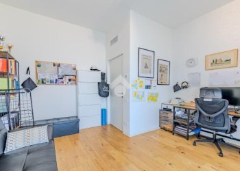 Four-room apartment Viale Giovanni Suzzani, Milano (neighborhood Bicocca) - photo 21