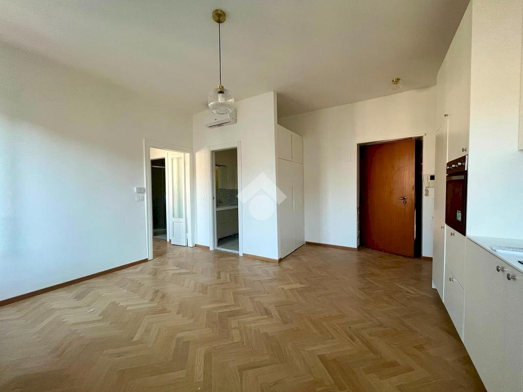 Three-room apartment Via Giulio Uberti, Milano (neighborhood Indipendenza) - photo 2