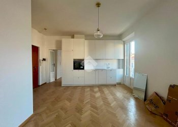 Three-room apartment Via Giulio Uberti, Milano (neighborhood Indipendenza) - photo 6