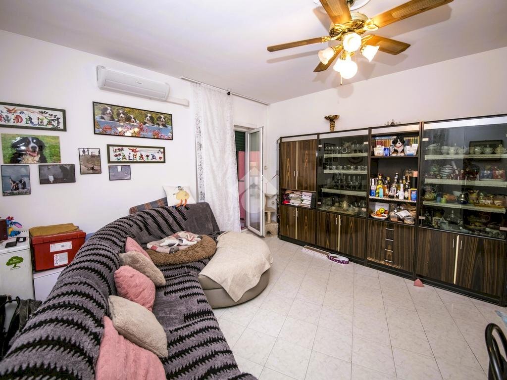 Four-room apartment Via Carlo Valvassori Peroni, Milano (neighborhood Lambrate) - photo 2