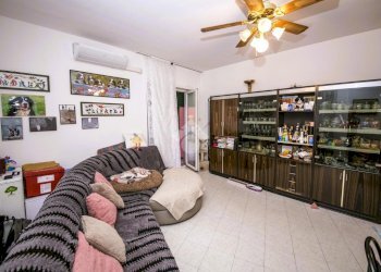 Four-room apartment Via Carlo Valvassori Peroni, Milano (neighborhood Lambrate) - photo 2