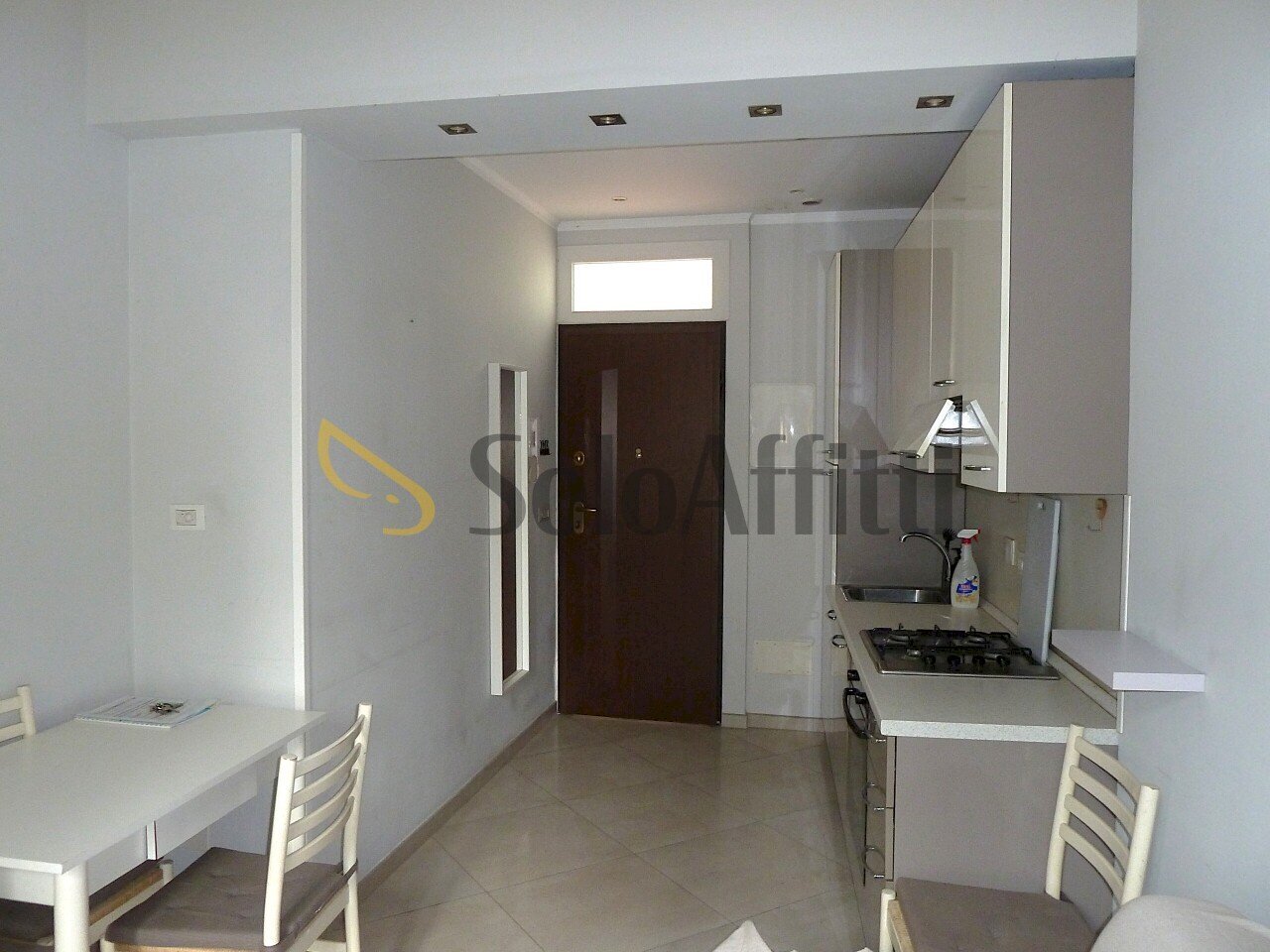 Ingresso e angolo cottura - Appartamento Via Generale Alfonso Lamarmora 104, Sanremo - foto 2