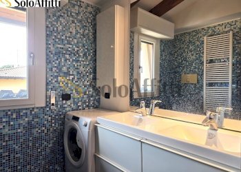 bagno con cabina doccia - Three-room apartment via Filippo Turati 33, Limbiate - photo 11