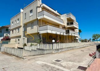 ESTERNO - Three-room apartment Viale Guglielmo Marconi 336, Alba Adriatica - photo 15