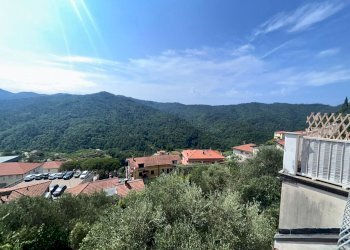 1 (8) - Townhouse Castiglione Chiavarese - photo 2