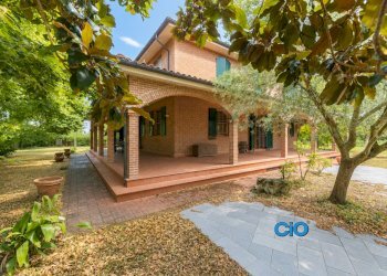 0a - Villa Pieve di Cento - foto 1