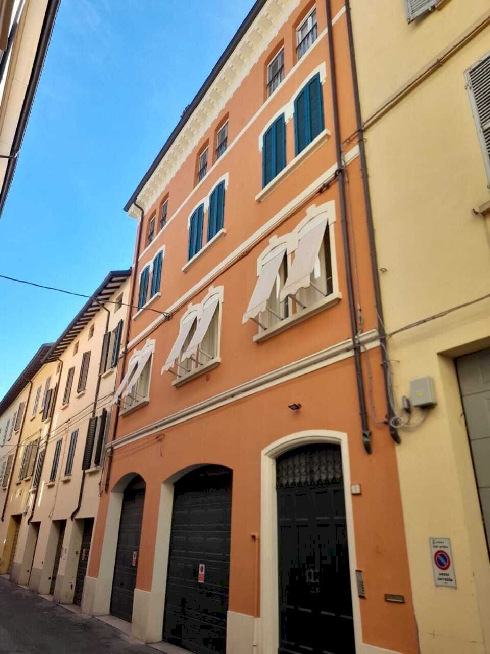 IMG-20260407-WA0027 - Three-room apartment Reggio nell'Emilia - photo 1