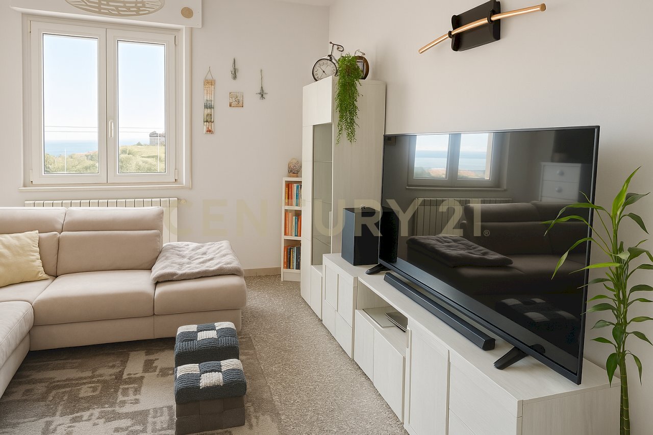 salotto 2 cam dp - Four-room apartment Viale Regina Margherita snc, Piombino - photo 2