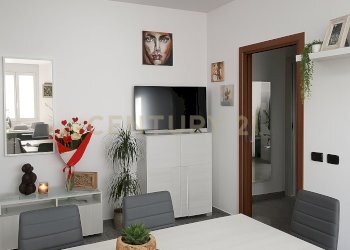 salotto dp - Four-room apartment Viale Regina Margherita snc, Piombino - photo 3