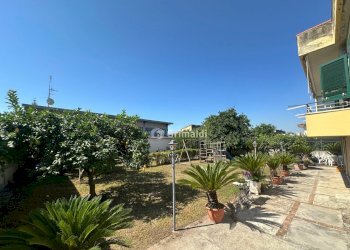 3 - Villa Via G. Pastore 32, Acerra - photo 2