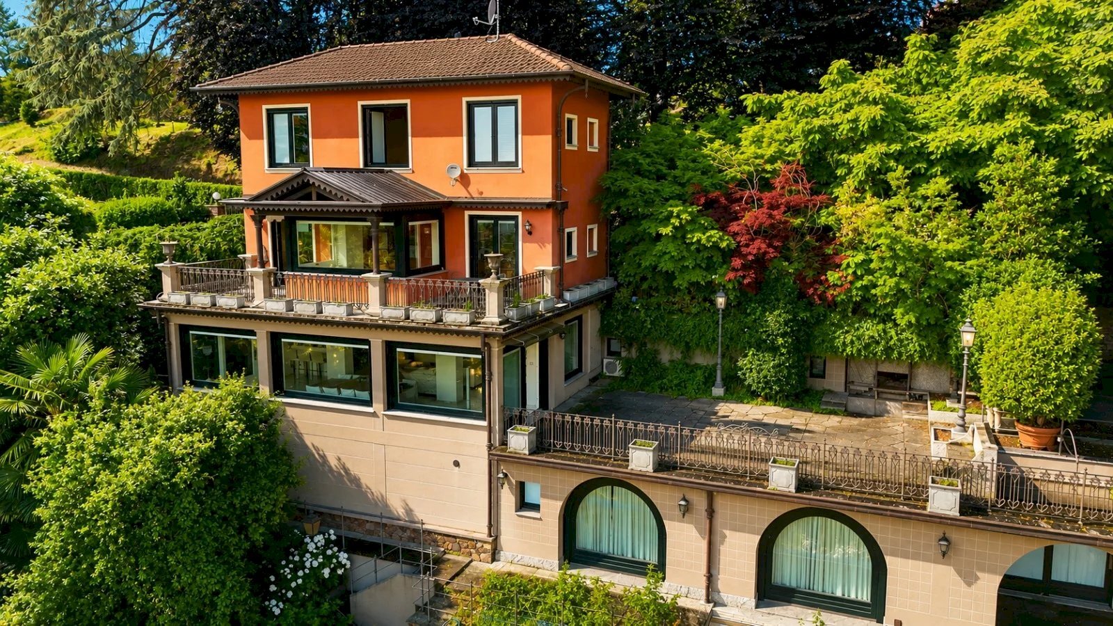 Villa Meina - foto 1