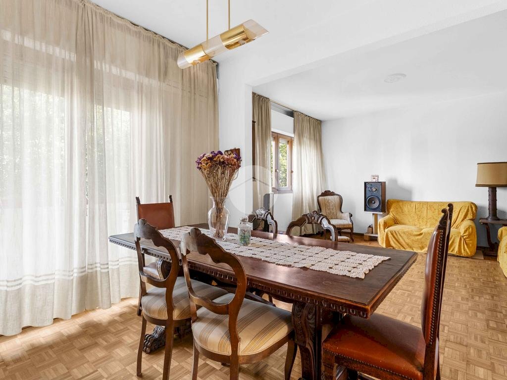 Four-room apartment Via orlando, Milano (neighborhood Gratosoglio) - photo 1