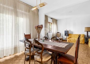 Four-room apartment Via orlando, Milano (neighborhood Gratosoglio) - photo 1