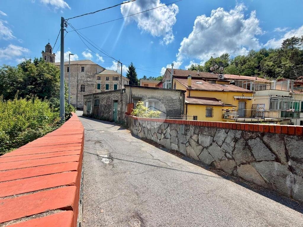 Four-room apartment Via Santuario, Savona (neighborhood Santuario) - photo 1