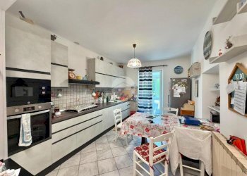 Four-room apartment Via Santuario, Savona (neighborhood Santuario) - photo 2