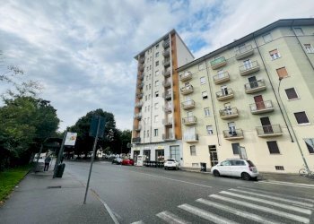 Three-room apartment Via pianezza, Torino (neighborhood Lucento) - photo 1